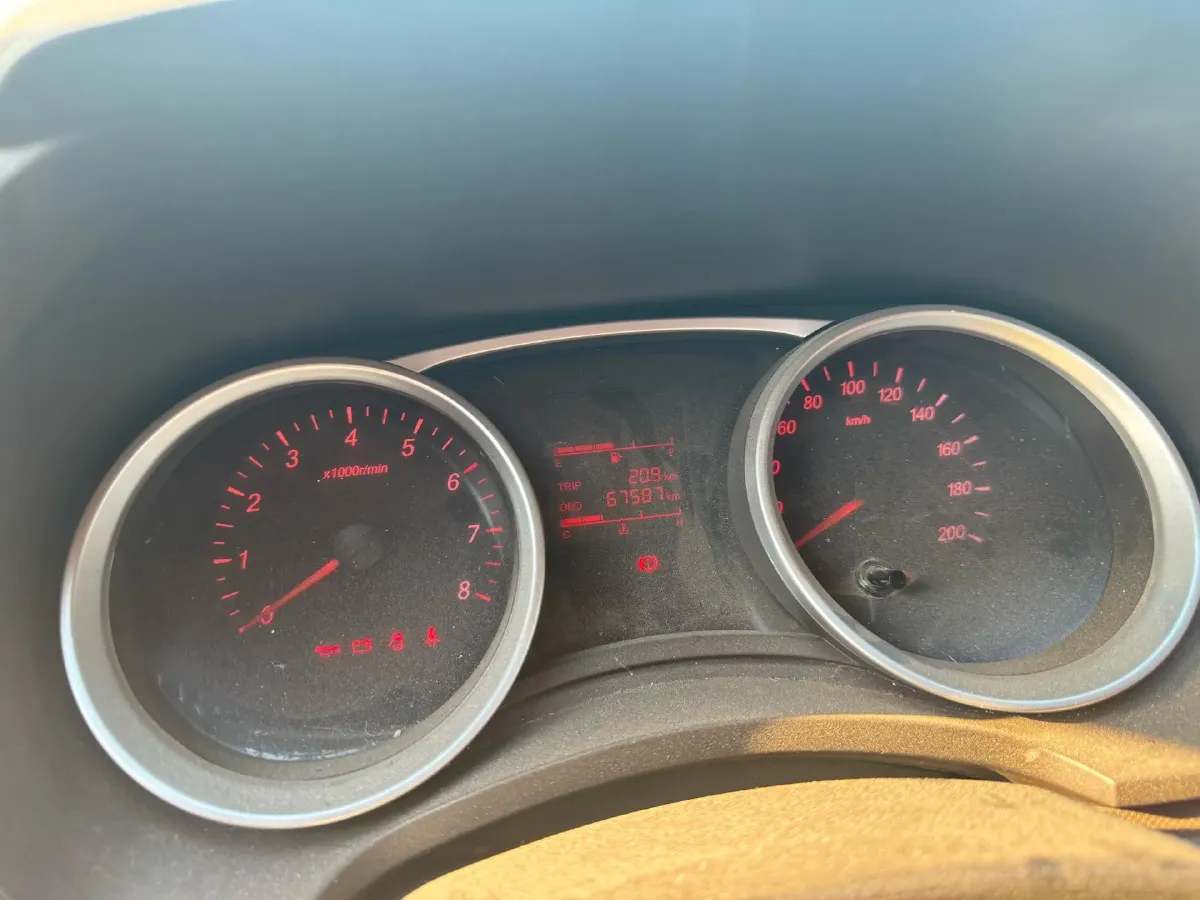 2019 WuLing HongGuang 1.5L 99HP L4 6MT,autocango,china used car exporter,china ev exporter,chinese used car exporter,chinese used ev exporter