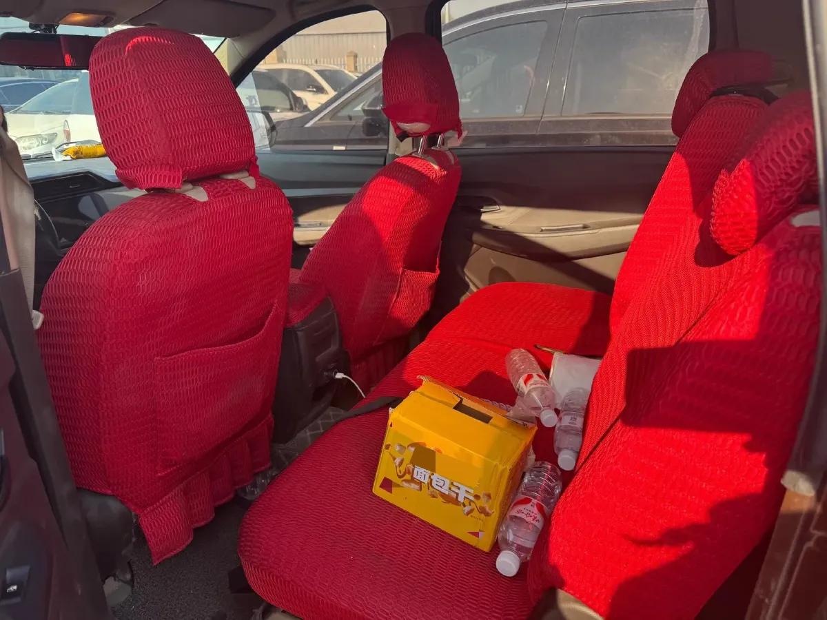 2019 WuLing HongGuang 1.5L 99HP L4 6MT,autocango,china used car exporter,china ev exporter,chinese used car exporter,chinese used ev exporter