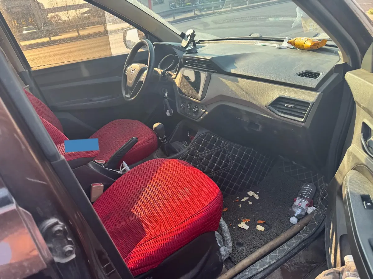 2019 WuLing HongGuang 1.5L 99HP L4 6MT,autocango,china used car exporter,china ev exporter,chinese used car exporter,chinese used ev exporter