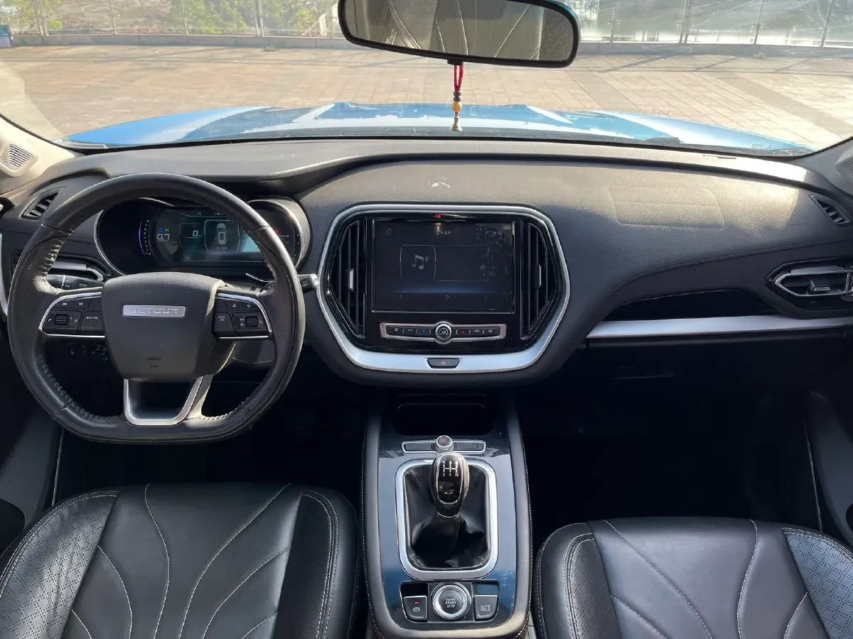 2018 SWM X7 1.8L 137HP L4 5MT,autocango,china used car exporter,china ev exporter,chinese used car exporter,chinese used ev exporter