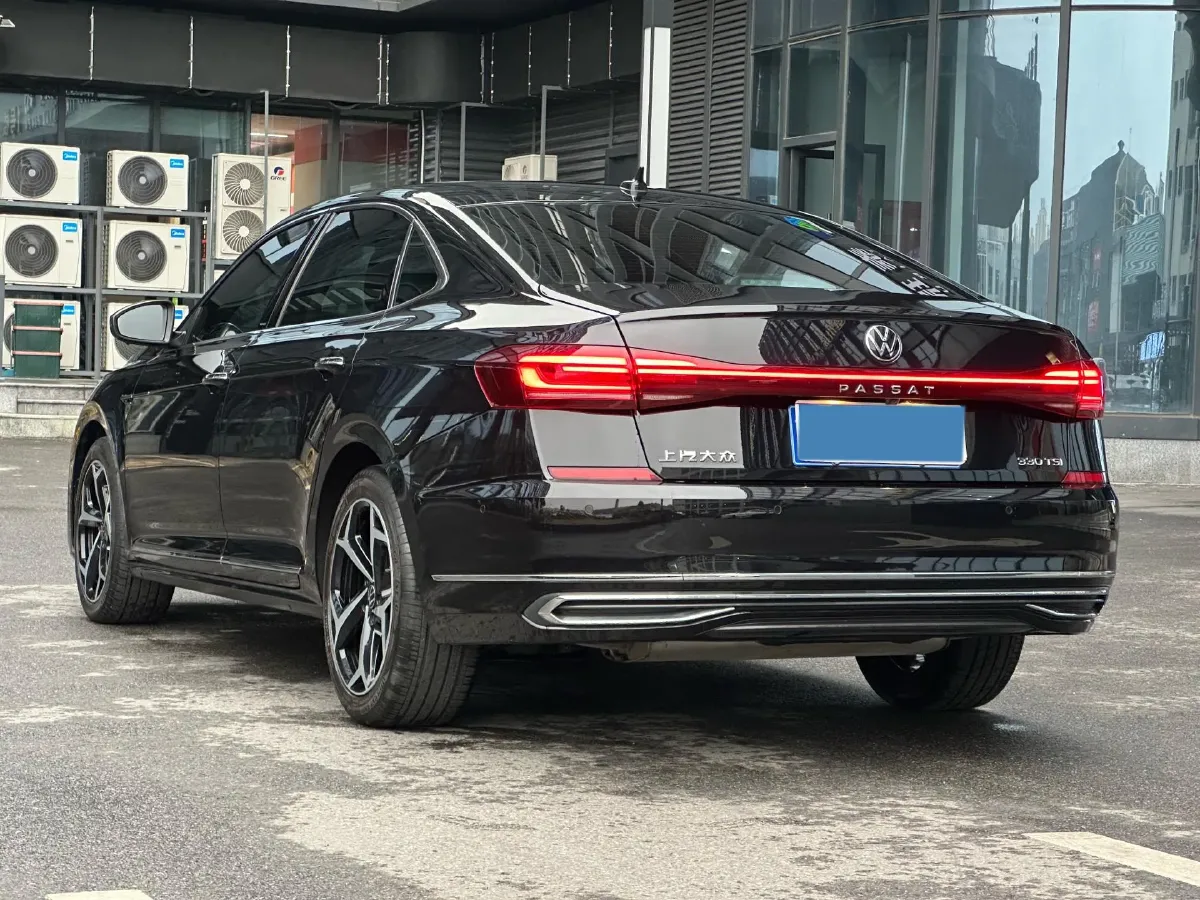 2023 Volkswagen Passat 2.0T 186HP L4 7DCT,autocango,china used car exporter,china ev exporter,chinese used car exporter,chinese used ev exporter