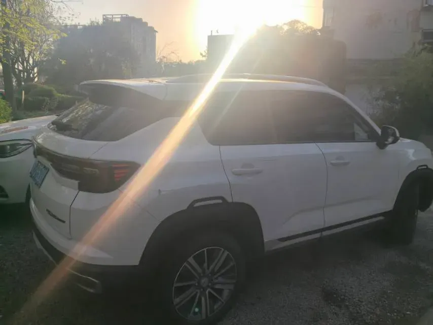 2019 ChangAn CS35 Plus 1.6L 128HP L4 6AT,autocango,china used car exporter,china ev exporter,chinese used car exporter,chinese used ev exporter