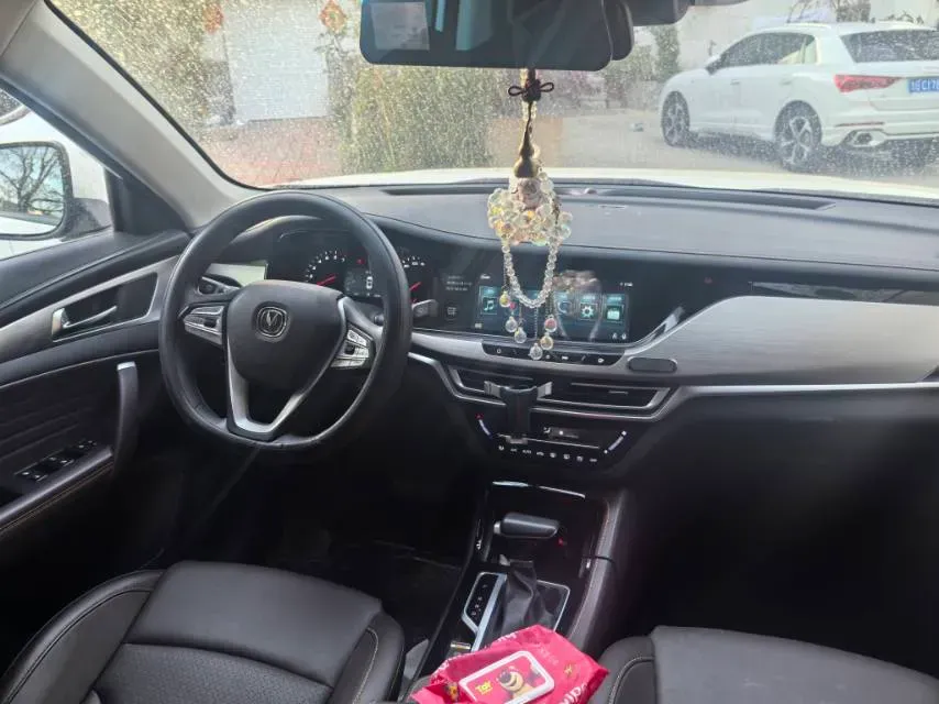 2019 ChangAn CS35 Plus 1.6L 128HP L4 6AT,autocango,china used car exporter,china ev exporter,chinese used car exporter,chinese used ev exporter