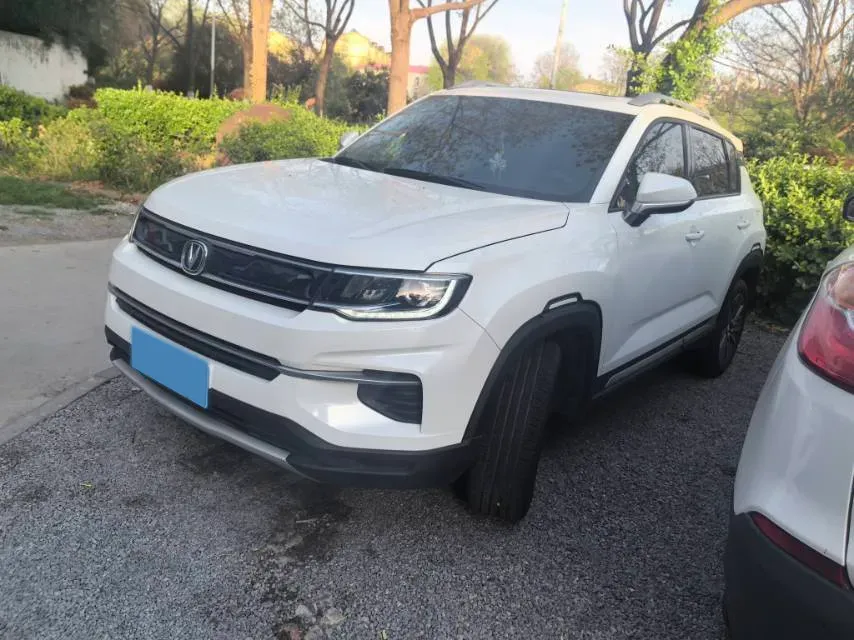 2019 ChangAn CS35 Plus 1.6L 128HP L4 6AT,autocango,china used car exporter,china ev exporter,chinese used car exporter,chinese used ev exporter