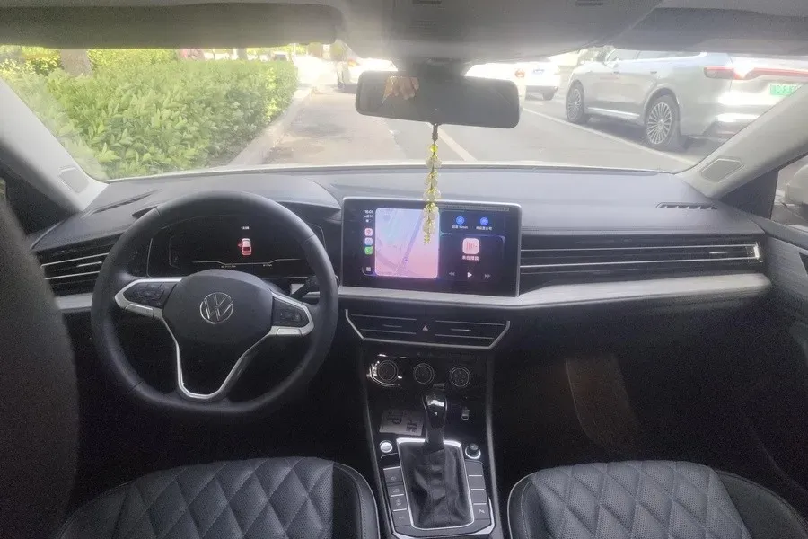 2023 Volkswagen Sagitar 1.5T 160HP L4 7DCT,autocango,china used car exporter,china ev exporter,chinese used car exporter,chinese used ev exporter