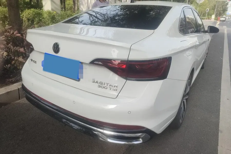 2023 Volkswagen Sagitar 1.5T 160HP L4 7DCT,autocango,china used car exporter,china ev exporter,chinese used car exporter,chinese used ev exporter