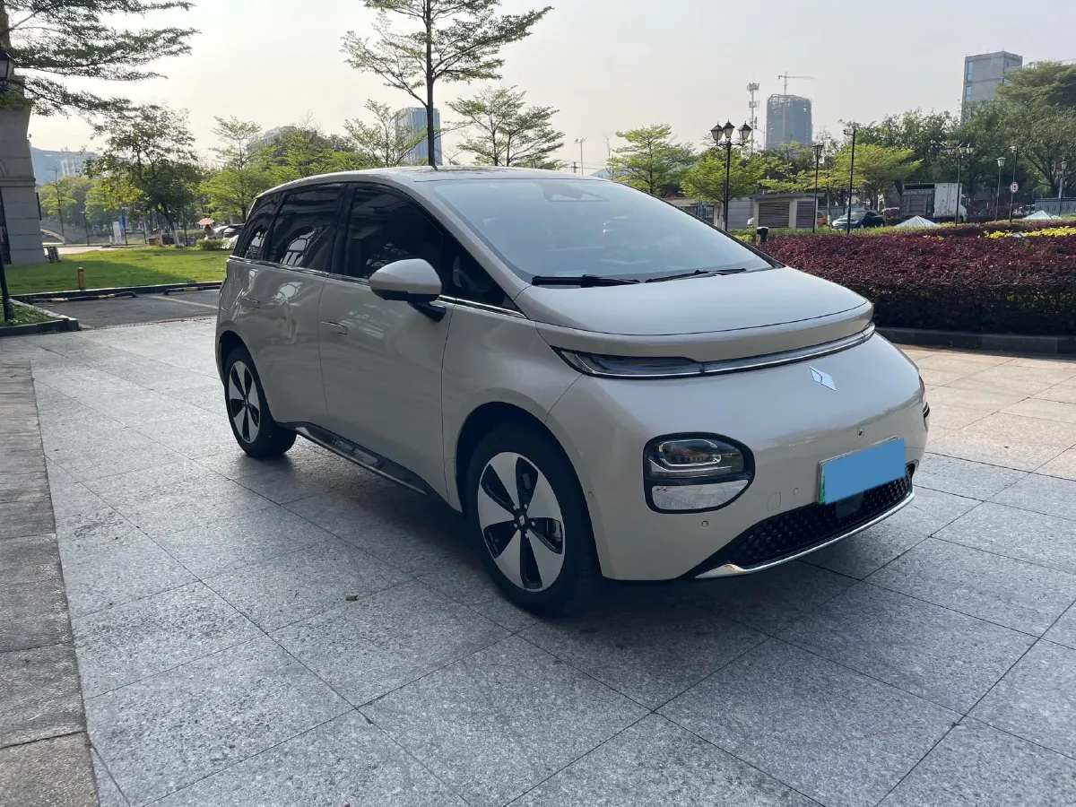 2023 BaoJun Cloud BEV 50.6KWH,autocango,china used car exporter,china ev exporter,chinese used car exporter,chinese used ev exporter
