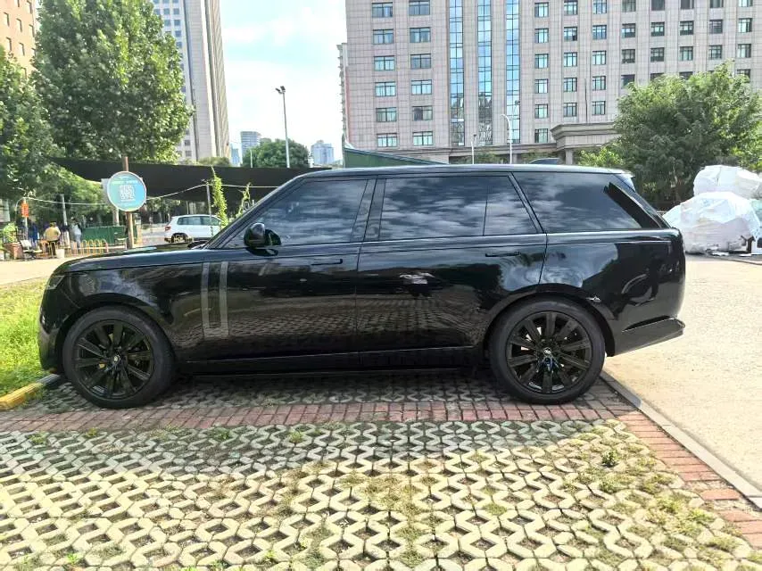 2024 Land Rover Range Rover 3.0T 400HP L6 8AT,autocango,china used car exporter,china ev exporter,chinese used car exporter,chinese used ev exporter