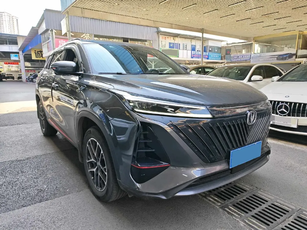 2022 ChangAn CS75 Plus 1.5T 188HP L4 8AT,autocango,china used car exporter,china ev exporter,chinese used car exporter,chinese used ev exporter