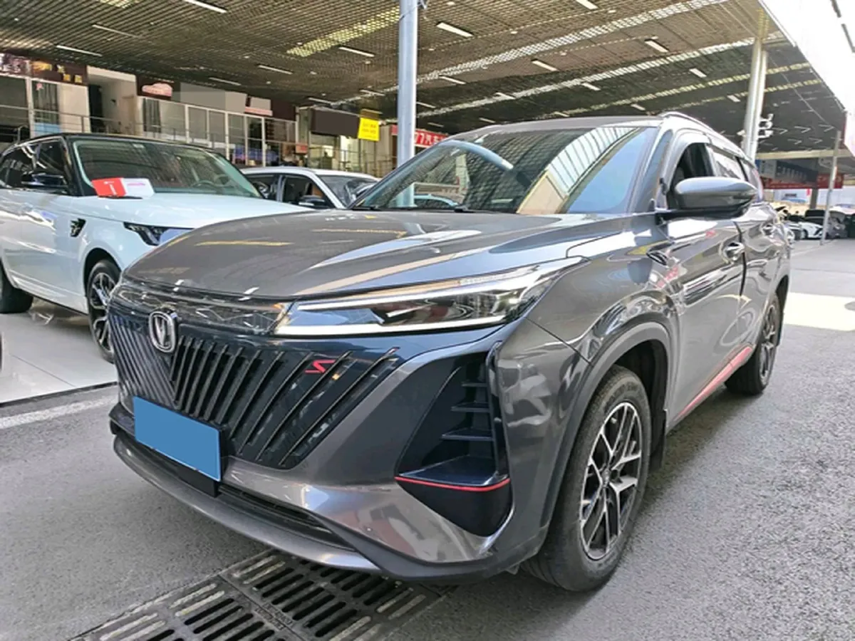 2022 ChangAn CS75 Plus 1.5T 188HP L4 8AT,autocango,china used car exporter,china ev exporter,chinese used car exporter,chinese used ev exporter