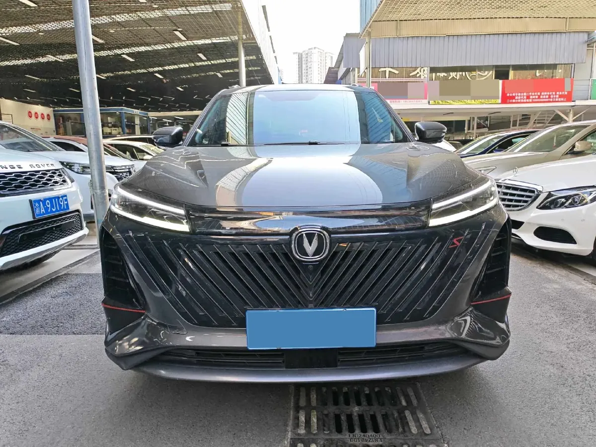 2022 ChangAn CS75 Plus 1.5T 188HP L4 8AT,autocango,china used car exporter,china ev exporter,chinese used car exporter,chinese used ev exporter