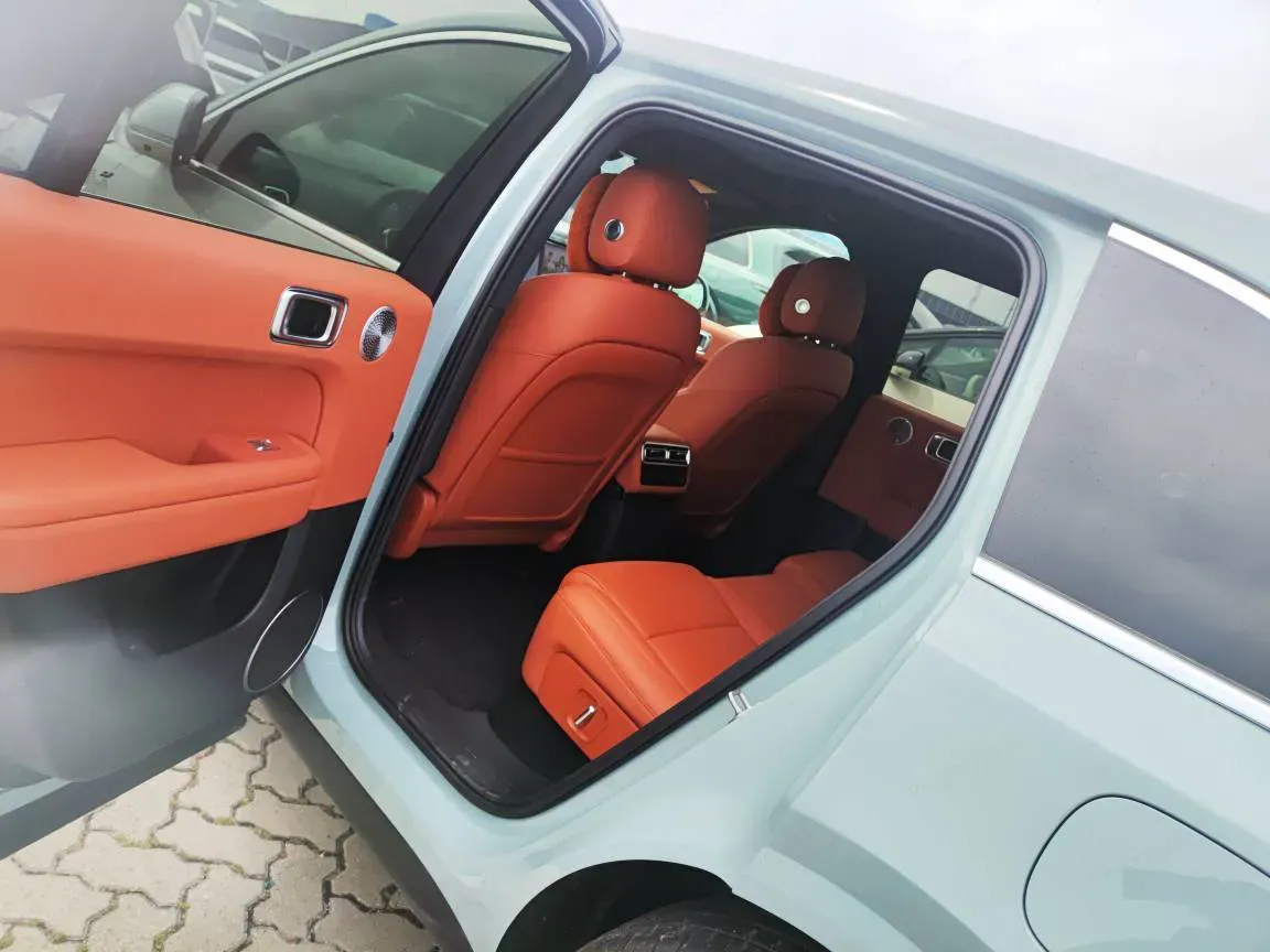 2025 Li L6 Range Extended 154HP L4 REEV,autocango,china used car exporter,china ev exporter,chinese used car exporter,chinese used ev exporter