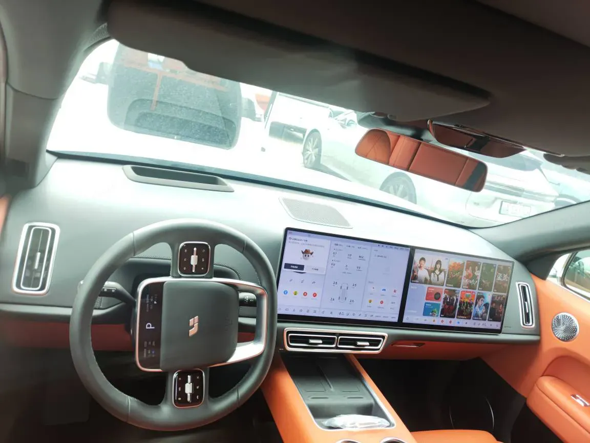 2025 Li L6 Range Extended 154HP L4 REEV,autocango,china used car exporter,china ev exporter,chinese used car exporter,chinese used ev exporter