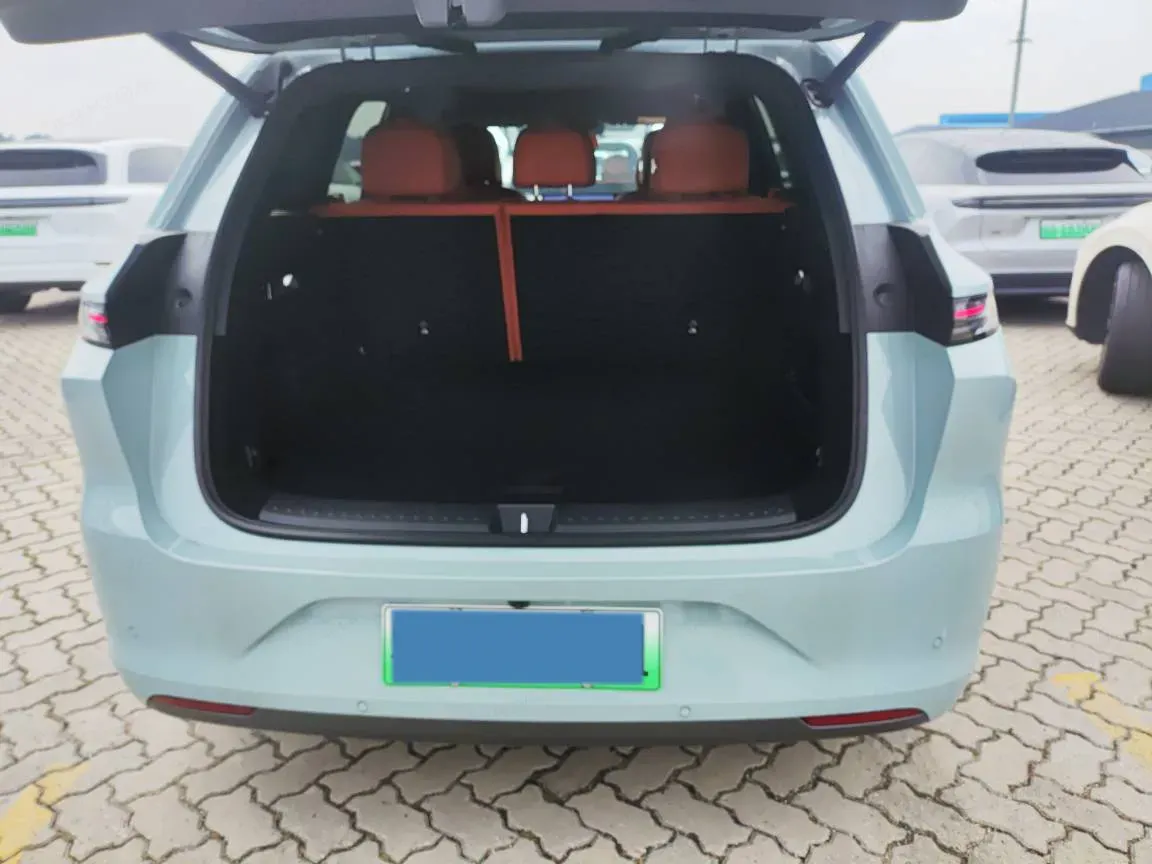 2025 Li L6 Range Extended 154HP L4 REEV,autocango,china used car exporter,china ev exporter,chinese used car exporter,chinese used ev exporter