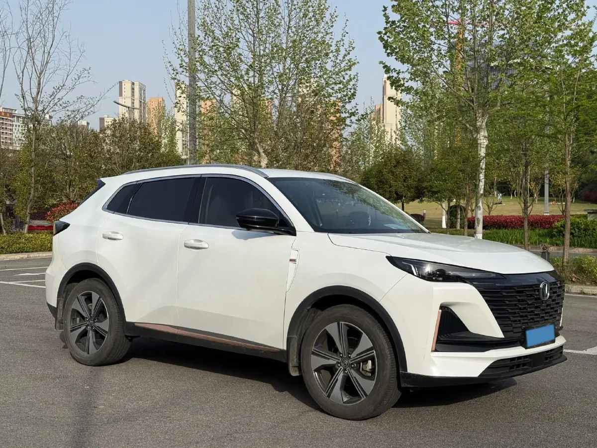 2022 ChangAn Oshan X7 Plus 1.5T 188HP L4 7DCT,autocango,china used car exporter,china ev exporter,chinese used car exporter,chinese used ev exporter