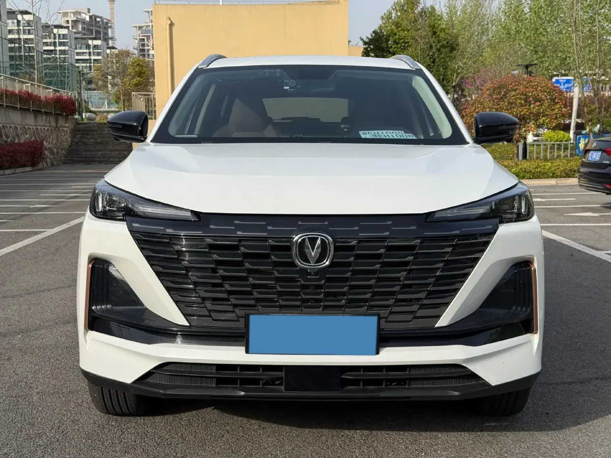2022 ChangAn Oshan X7 Plus 1.5T 188HP L4 7DCT,autocango,china used car exporter,china ev exporter,chinese used car exporter,chinese used ev exporter
