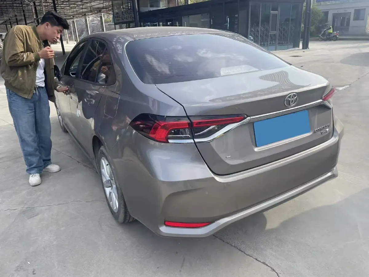2021 Toyota Corolla 1.2T 116HP L4 CVT,autocango,china used car exporter,china ev exporter,chinese used car exporter,chinese used ev exporter