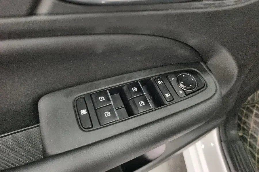 2021 GAC Trumpchi M6 1.5T 169HP L4 7DCT,autocango,china used car exporter,china ev exporter,chinese used car exporter,chinese used ev exporter