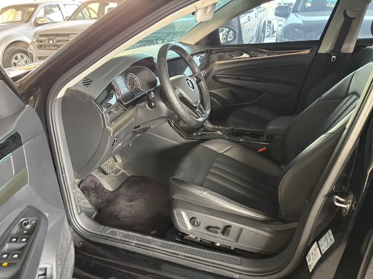 2020 Volkswagen Passat 1.4T 150HP L4 7DCT,autocango,china used car exporter,china ev exporter,chinese used car exporter,chinese used ev exporter