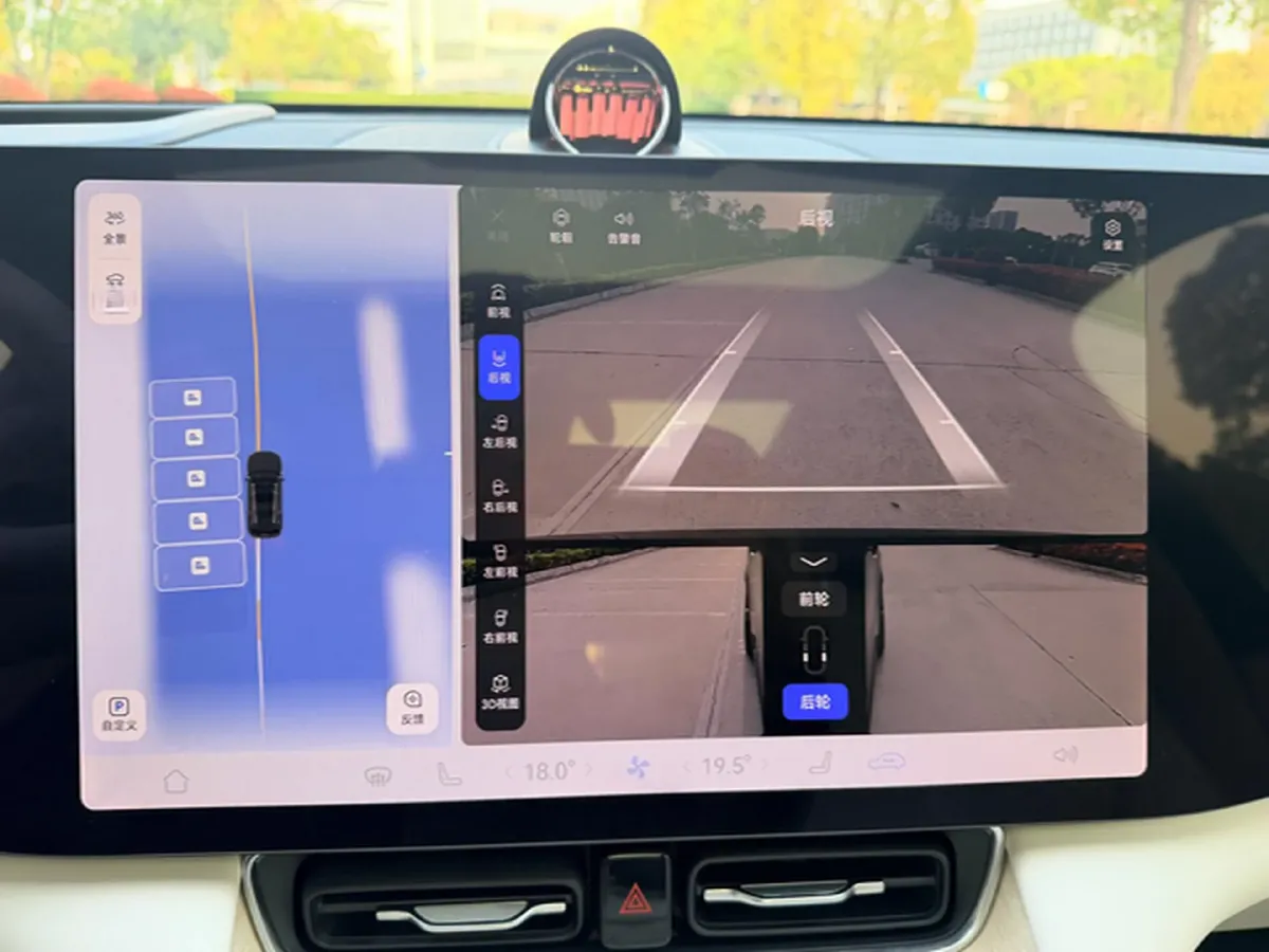 2025 AITO AITO M8 REEV 160HP REEV 53.4KWH,autocango,china used car exporter,china ev exporter,chinese used car exporter,chinese used ev exporter