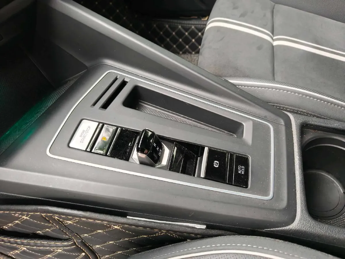 2021 Volkswagen Golf 1.4T 150HP L4 7DCT,autocango,china used car exporter,china ev exporter,chinese used car exporter,chinese used ev exporter