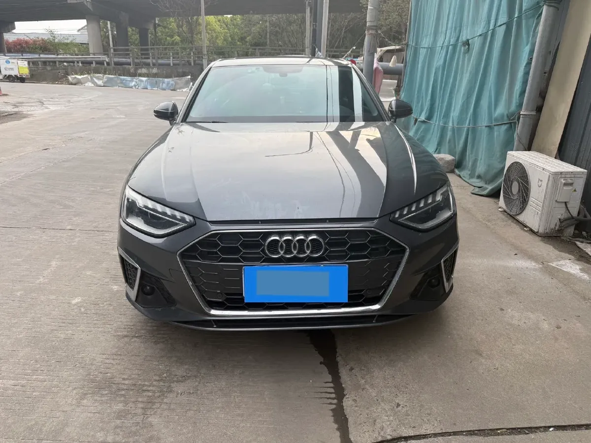 2020 Audi A4L 2.0T 190HP L4 7DCT,autocango,china used car exporter,china ev exporter,chinese used car exporter,chinese used ev exporter