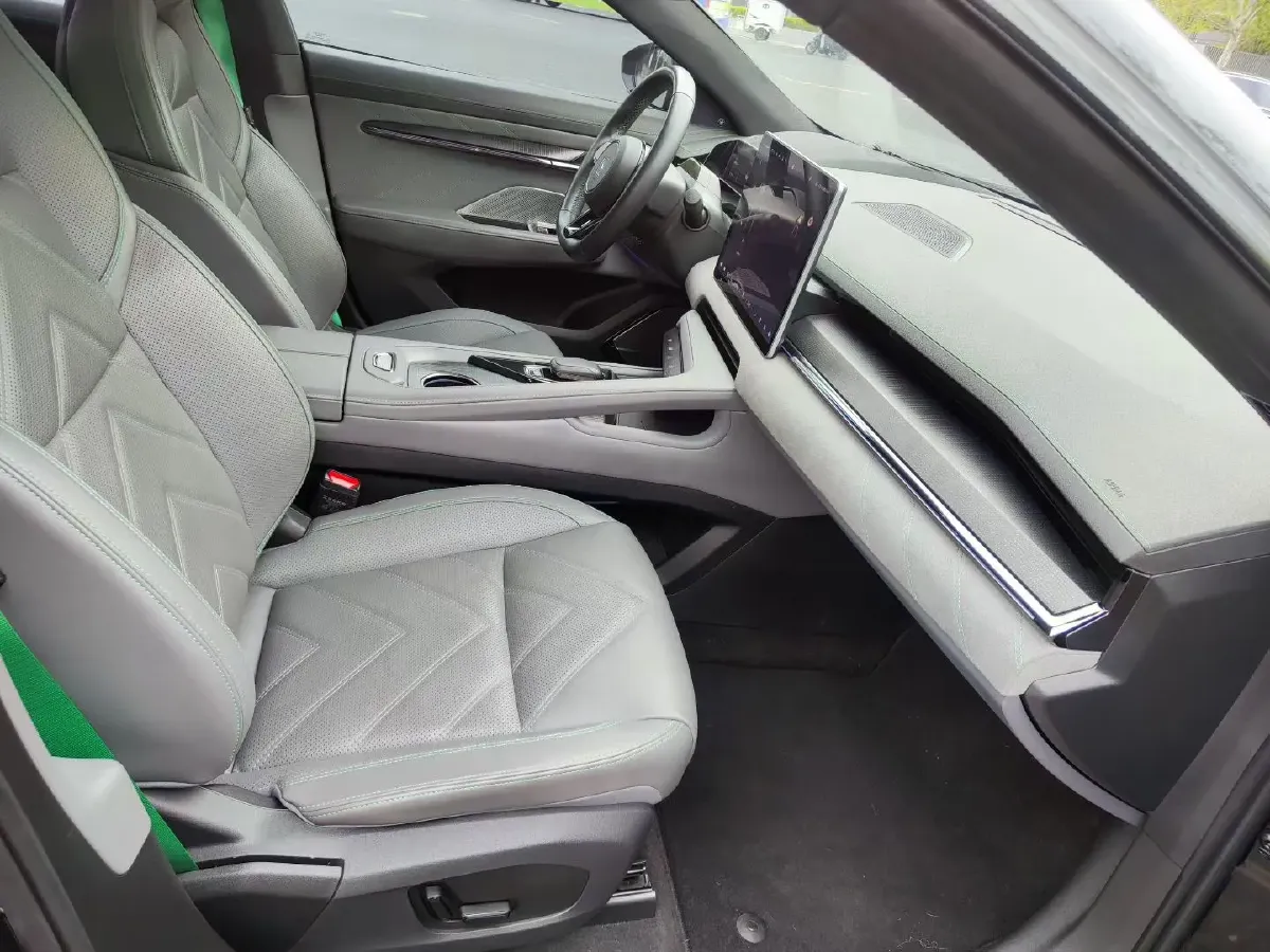 2022 Zeekr 001 BEV 100KWH,autocango,china used car exporter,china ev exporter,chinese used car exporter,chinese used ev exporter