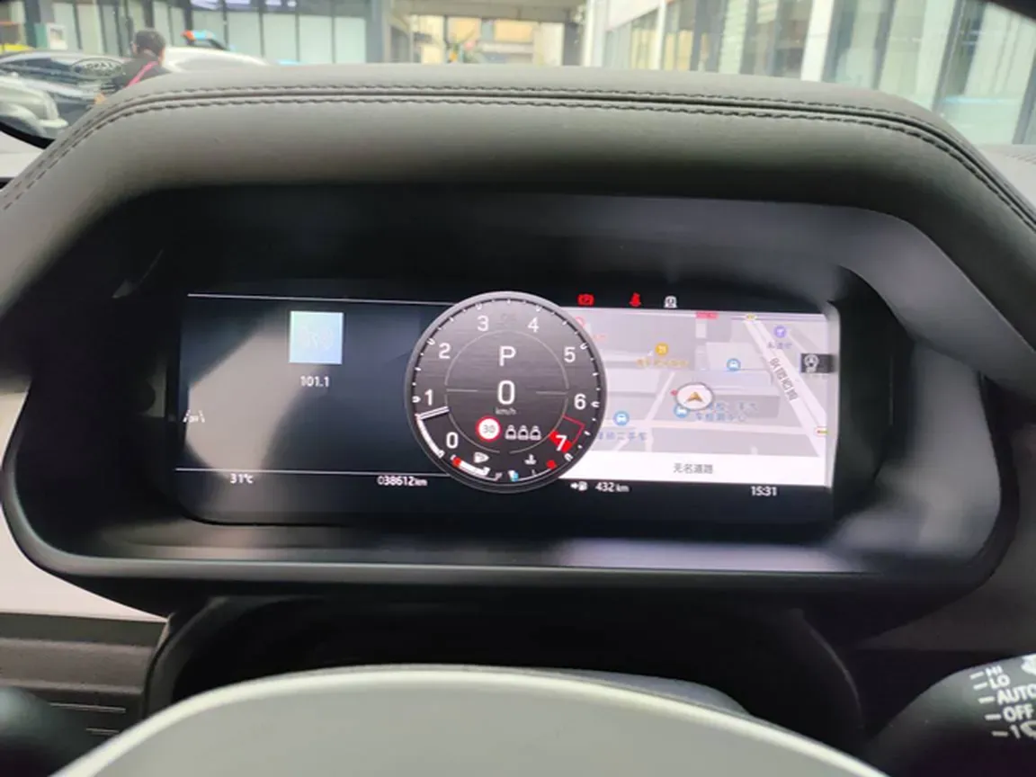 2024 Land Rover Defender 2.0T 301HP L4 8AT,autocango,china used car exporter,china ev exporter,chinese used car exporter,chinese used ev exporter