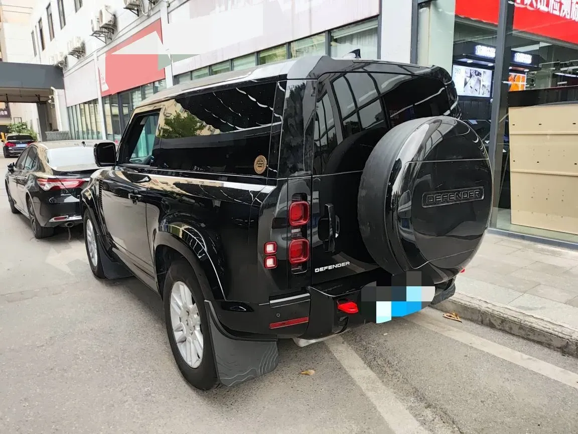 2024 Land Rover Defender 2.0T 301HP L4 8AT,autocango,china used car exporter,china ev exporter,chinese used car exporter,chinese used ev exporter