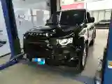 2024 Land Rover Defender 2.0T 301HP L4 8AT