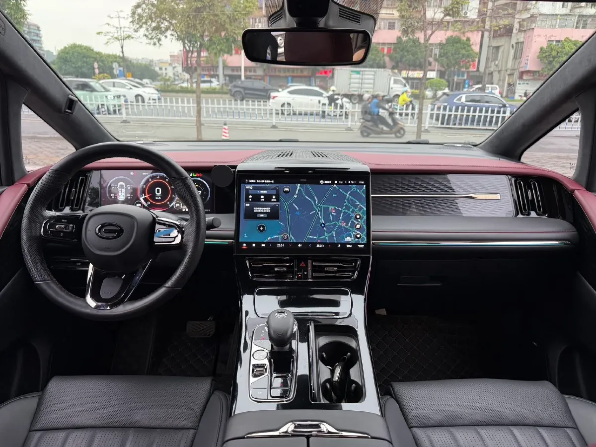 2023 GAC Trumpchi M8 2.0T 252HP L4 8AT,autocango,china used car exporter,china ev exporter,chinese used car exporter,chinese used ev exporter