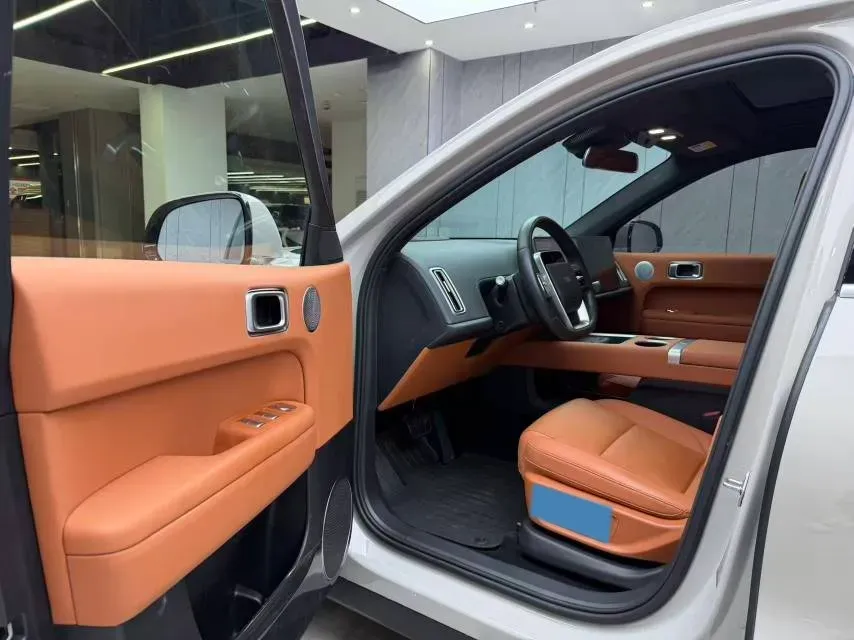 2024 Li L6 Range Extended 154HP L4 REEV 36.8KWH,autocango,china used car exporter,china ev exporter,chinese used car exporter,chinese used ev exporter