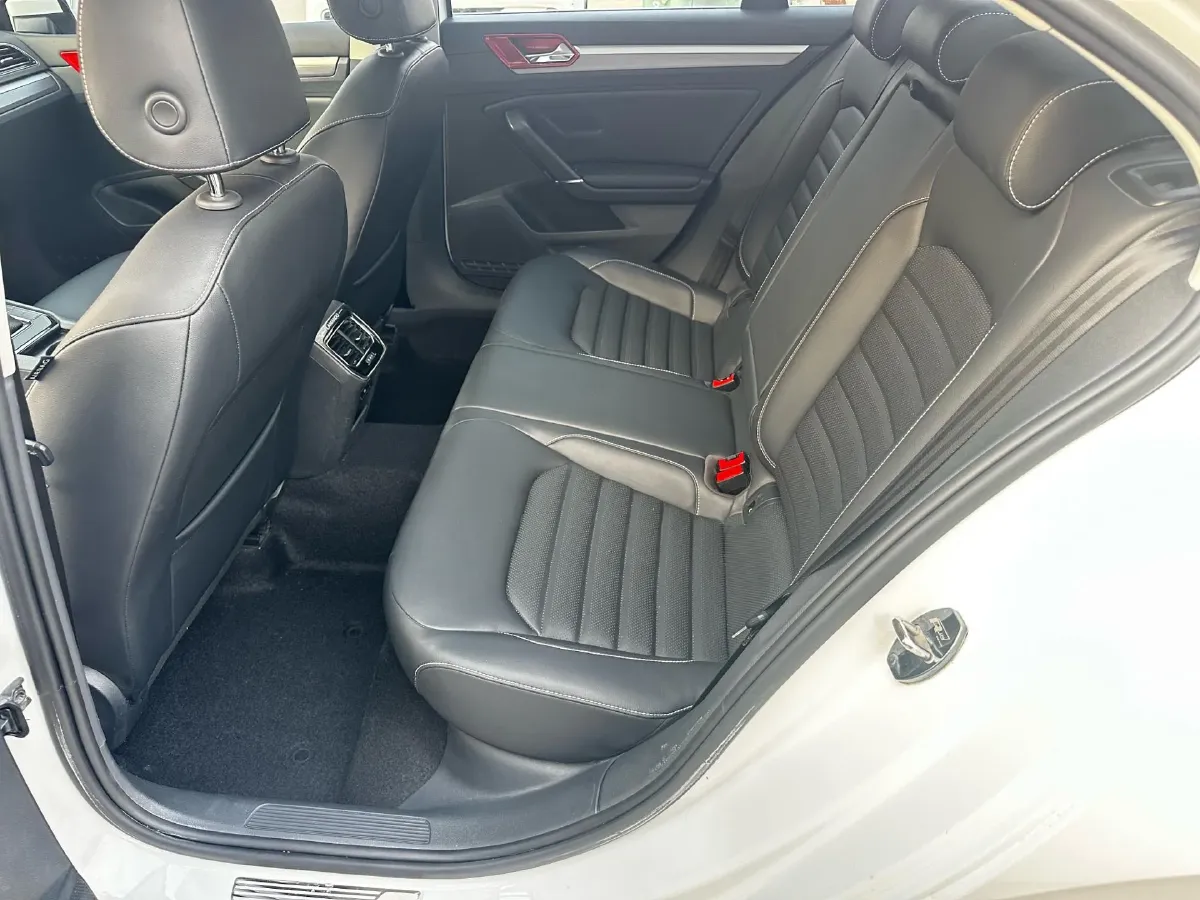 2019 Volkswagen Passat 1.4T 150HP L4 7DCT,autocango,china used car exporter,china ev exporter,chinese used car exporter,chinese used ev exporter