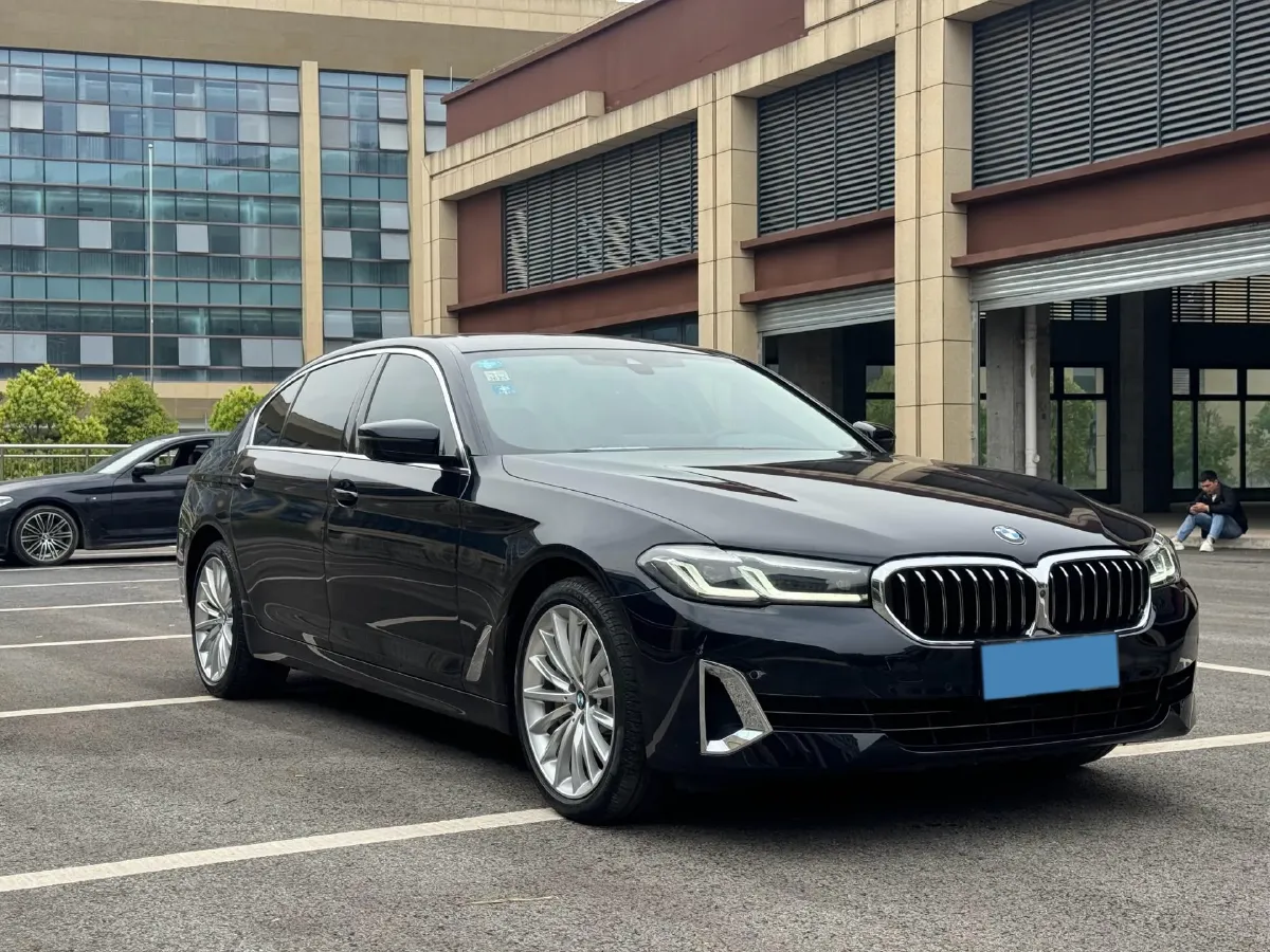 2021 BMW 5 Series 2.0T 252HP L4 8AT,autocango,china used car exporter,china ev exporter,chinese used car exporter,chinese used ev exporter