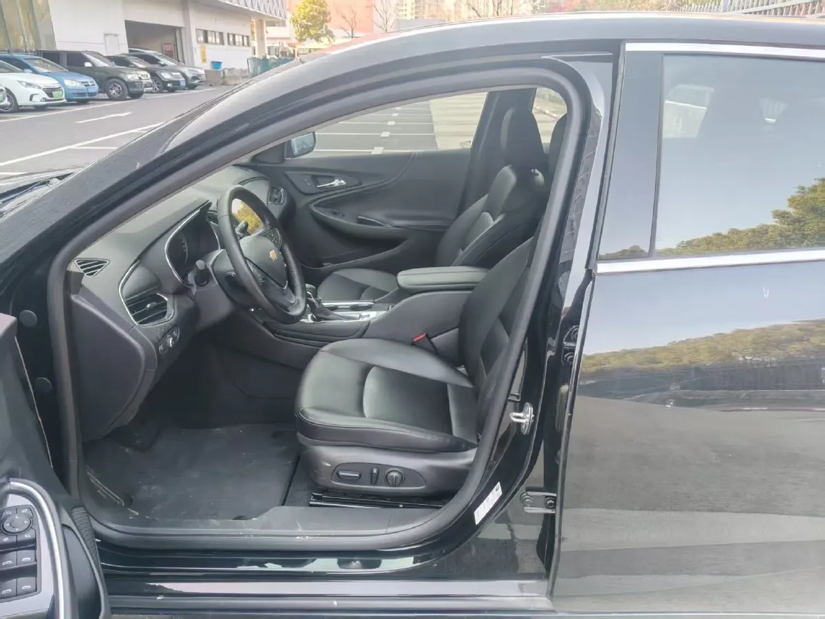 2022 Chevrolet Malibu XL 1.5T 169HP L4 9AT,autocango,china used car exporter,china ev exporter,chinese used car exporter,chinese used ev exporter