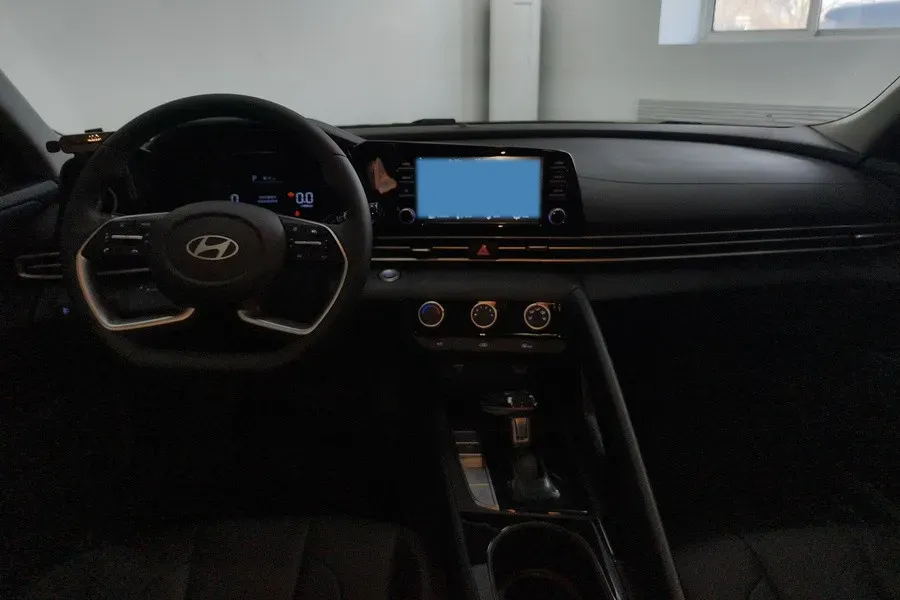 2023 Hyundai Elantra 1.5L 115HP L4 CVT,autocango,china used car exporter,china ev exporter,chinese used car exporter,chinese used ev exporter