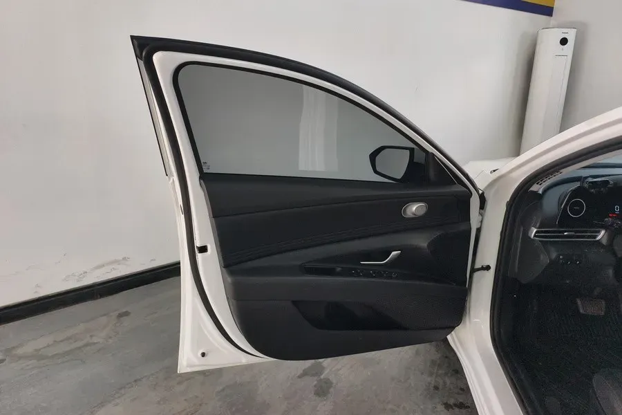 2023 Hyundai Elantra 1.5L 115HP L4 CVT,autocango,china used car exporter,china ev exporter,chinese used car exporter,chinese used ev exporter