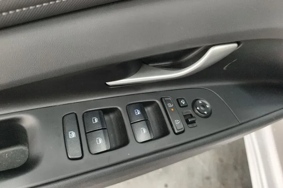 2023 Hyundai Elantra 1.5L 115HP L4 CVT,autocango,china used car exporter,china ev exporter,chinese used car exporter,chinese used ev exporter