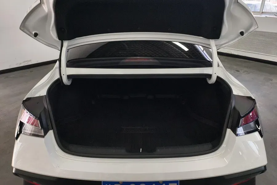 2023 Hyundai Elantra 1.5L 115HP L4 CVT,autocango,china used car exporter,china ev exporter,chinese used car exporter,chinese used ev exporter