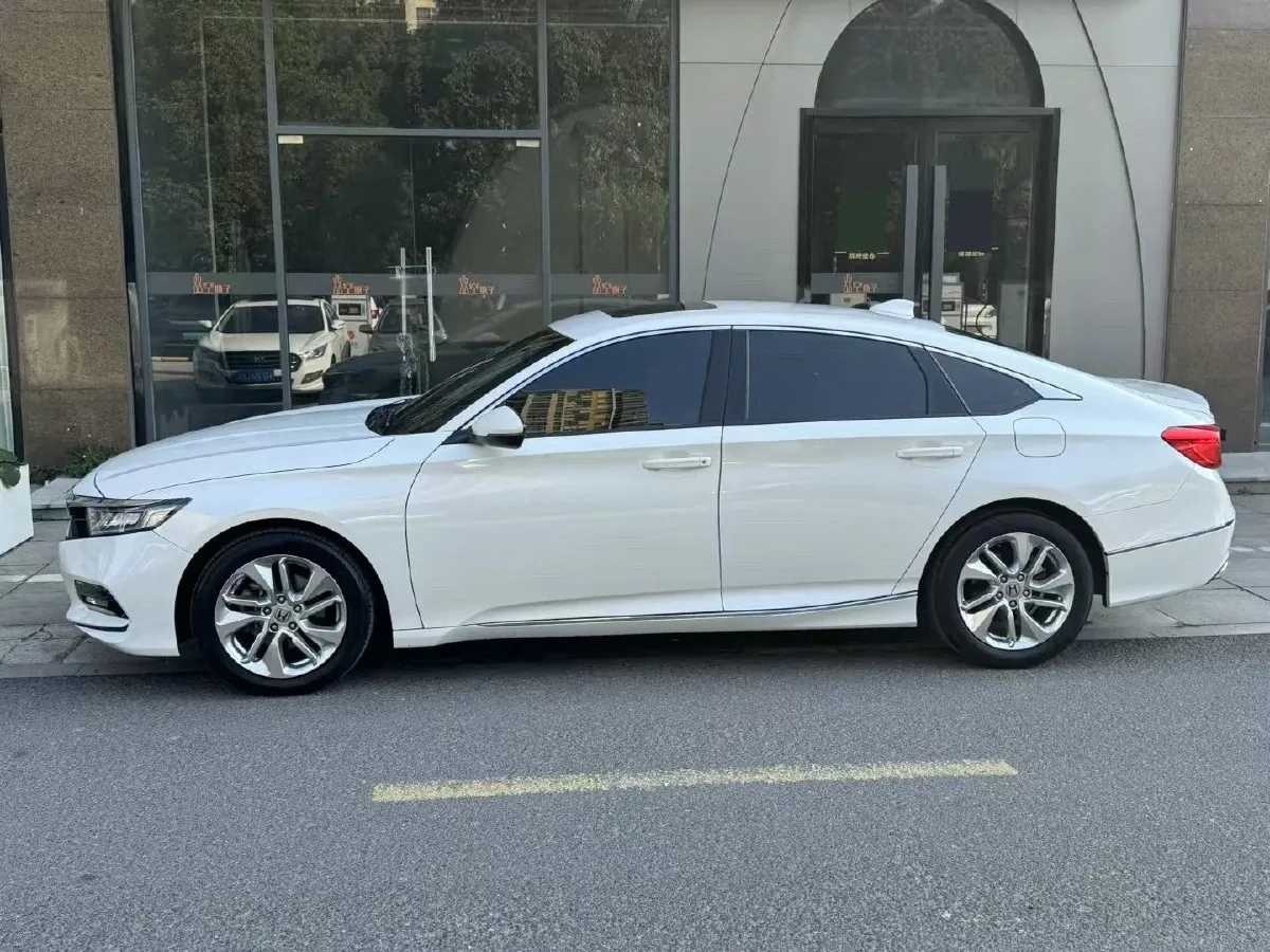 2018 Honda Accord 1.5T 194HP L4 CVT,autocango,china used car exporter,china ev exporter,chinese used car exporter,chinese used ev exporter