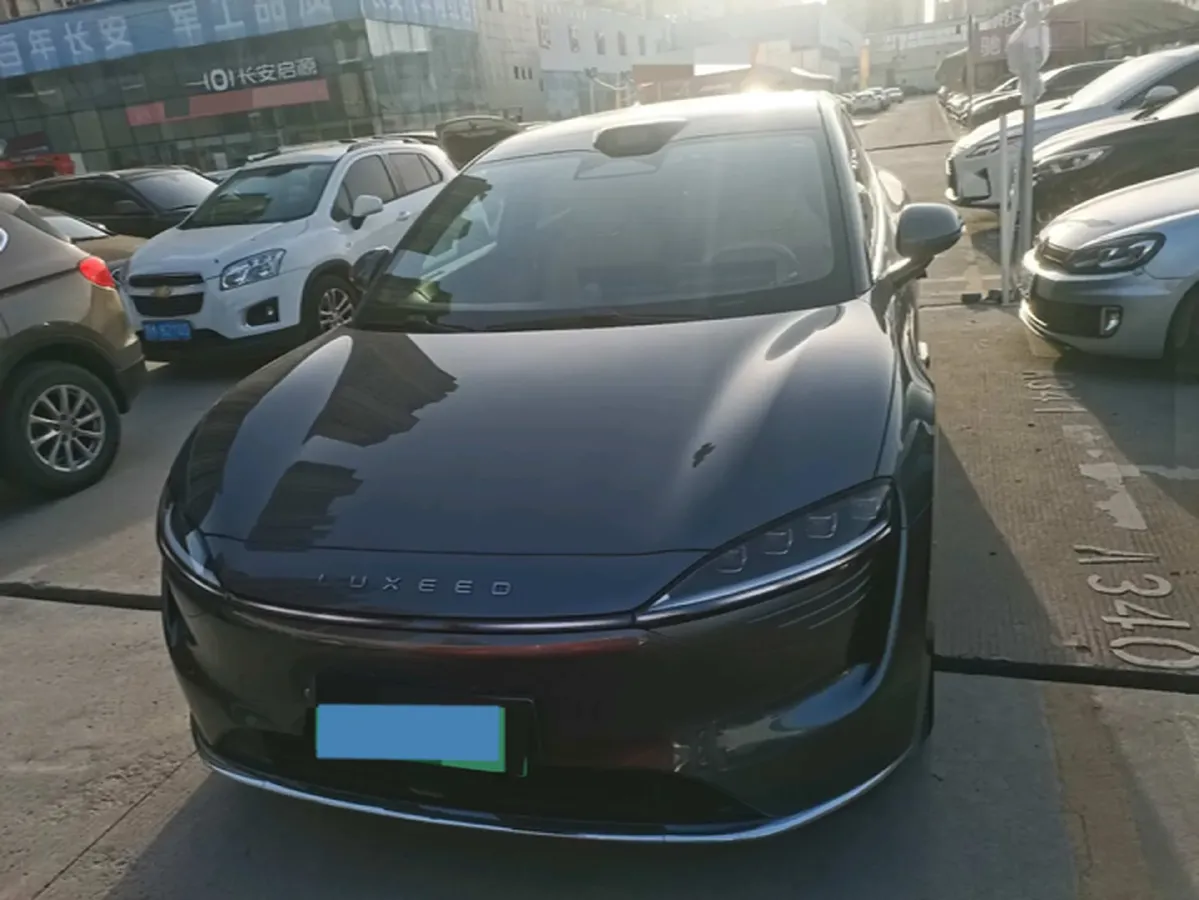 2025 Luxeed R7 REEV 156HP REEV,autocango,china used car exporter,china ev exporter,chinese used car exporter,chinese used ev exporter