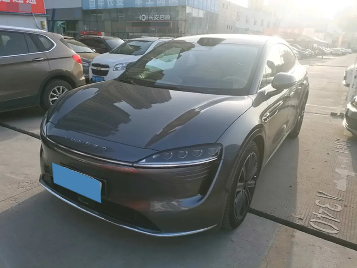 2025 Luxeed R7 REEV 156HP REEV,autocango,china used car exporter,china ev exporter,chinese used car exporter,chinese used ev exporter