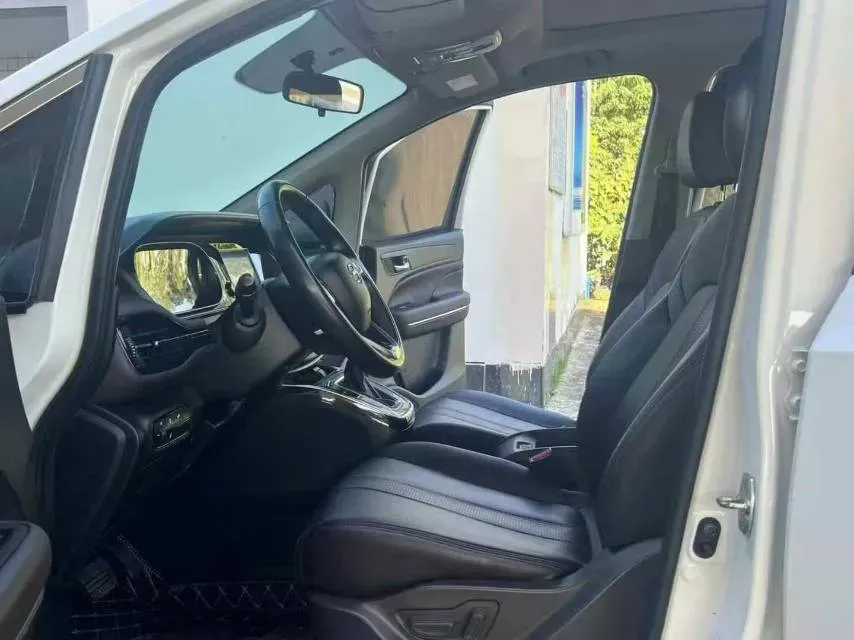 2021 GAC Trumpchi M6 1.5T 169HP L4 7DCT,autocango,china used car exporter,china ev exporter,chinese used car exporter,chinese used ev exporter