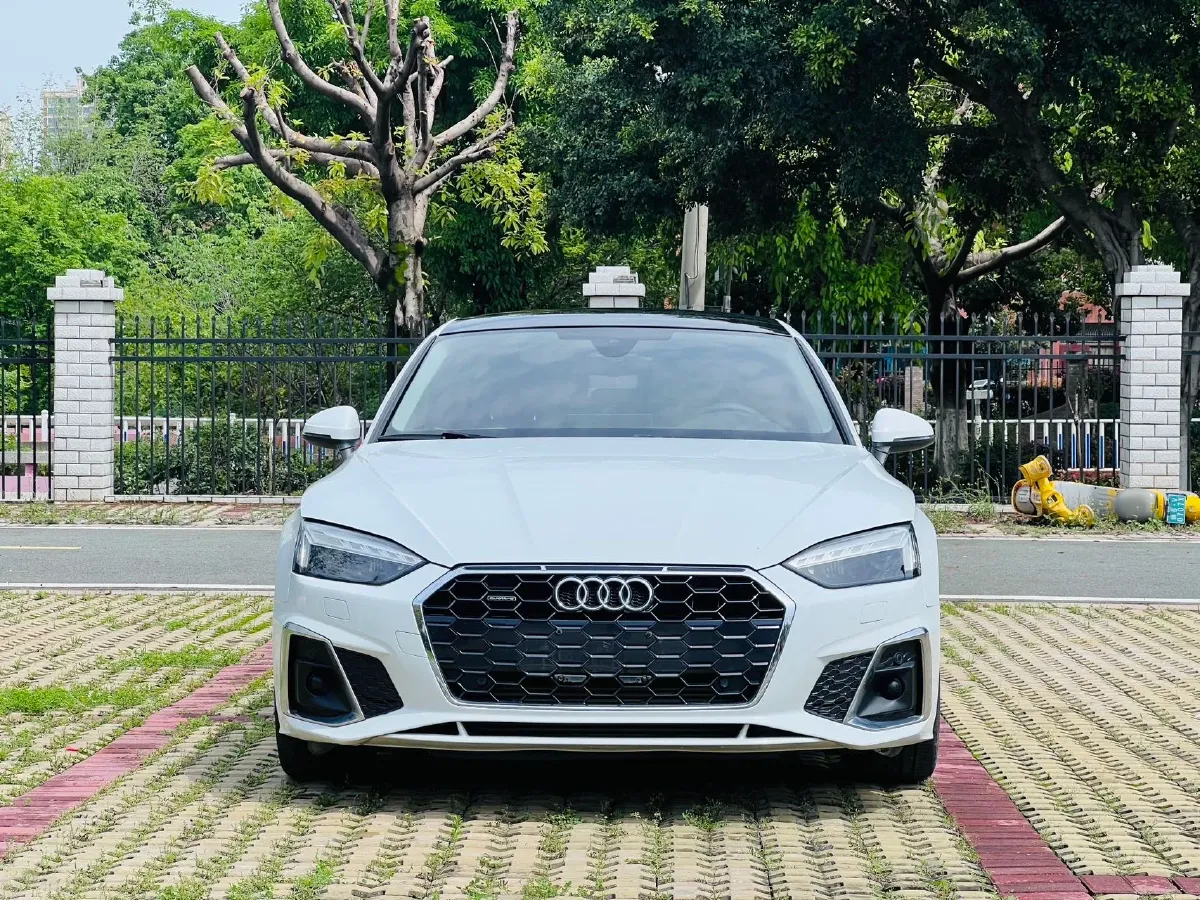 2021 Audi A5 2.0T 204HP L4 7DCT,autocango,china used car exporter,china ev exporter,chinese used car exporter,chinese used ev exporter