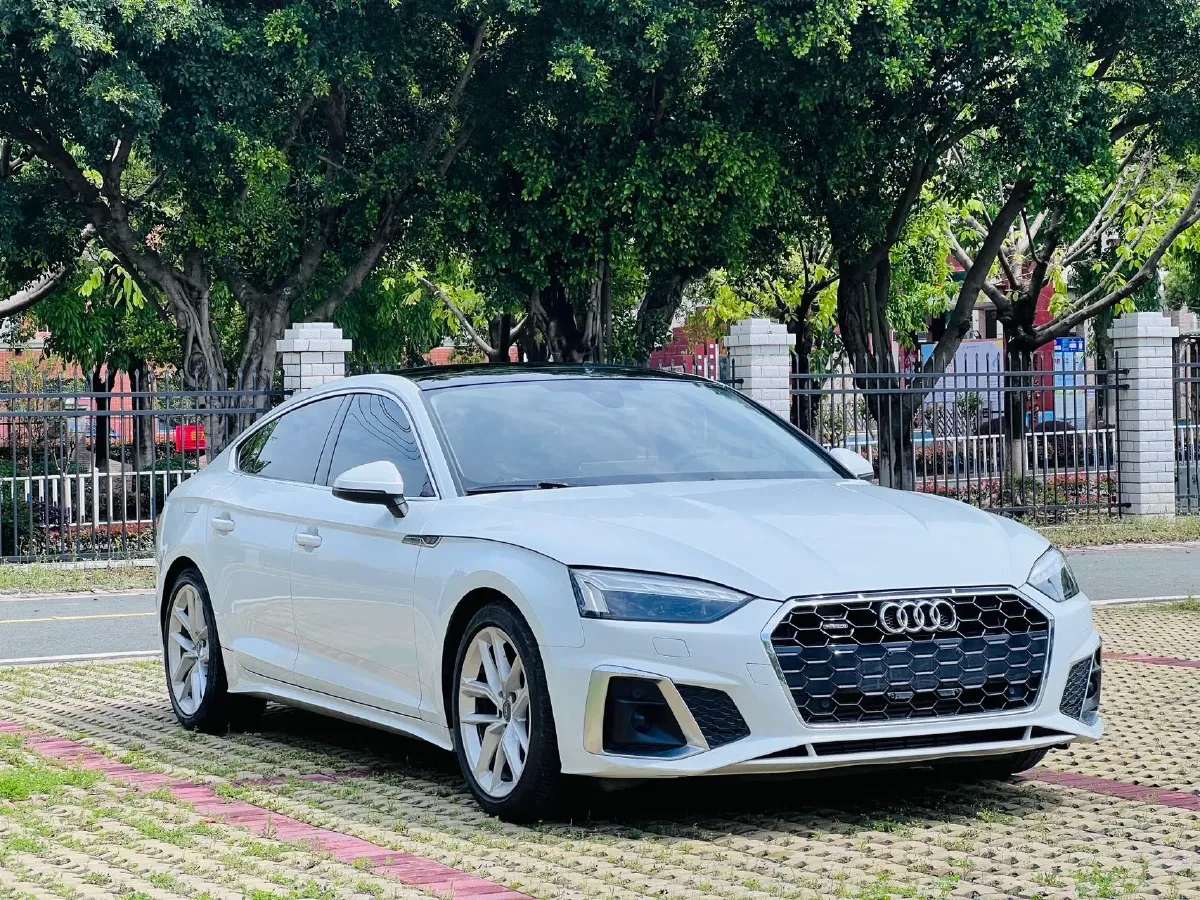 2021 Audi A5 2.0T 204HP L4 7DCT,autocango,china used car exporter,china ev exporter,chinese used car exporter,chinese used ev exporter