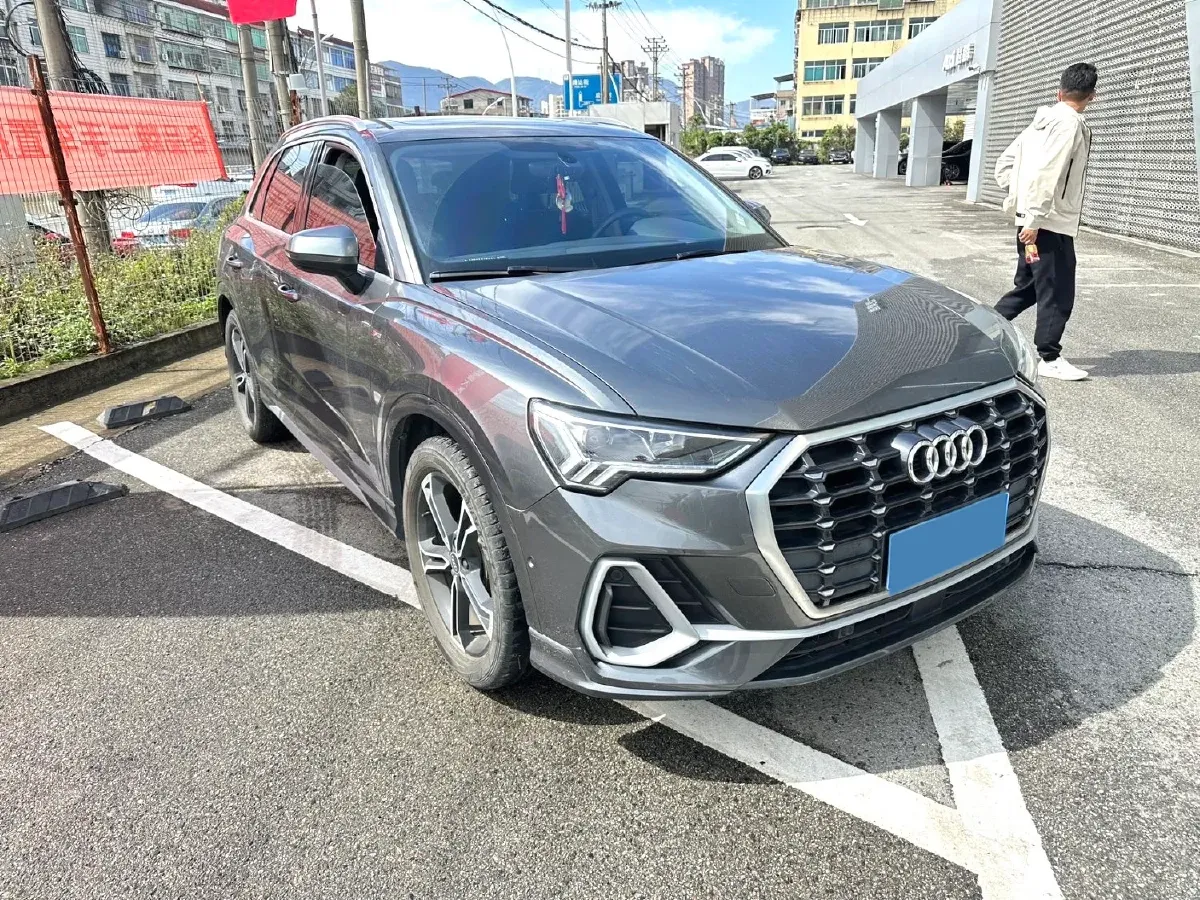 2023 Audi Q3 1.4T 150HP L4 7DCT,autocango,china used car exporter,china ev exporter,chinese used car exporter,chinese used ev exporter
