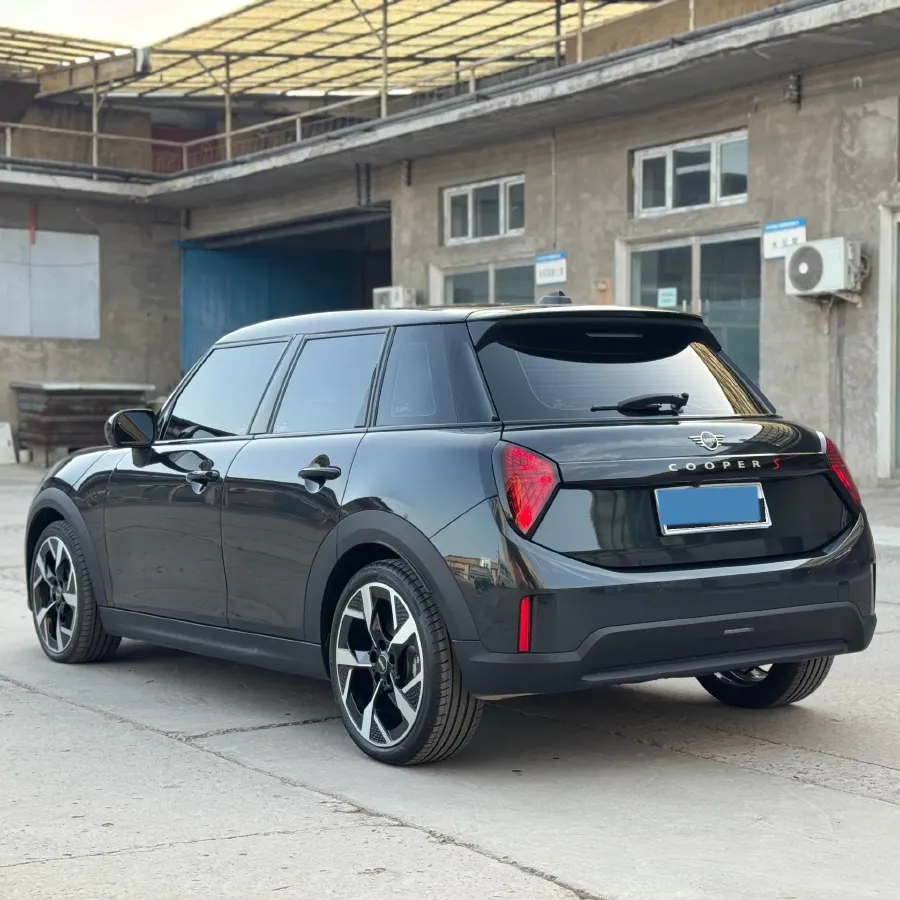 2025 MINI MINI 2.0T 204HP L4 7DCT,autocango,china used car exporter,china ev exporter,chinese used car exporter,chinese used ev exporter