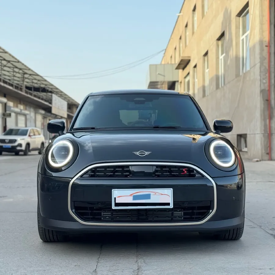2025 MINI MINI 2.0T 204HP L4 7DCT,autocango,china used car exporter,china ev exporter,chinese used car exporter,chinese used ev exporter