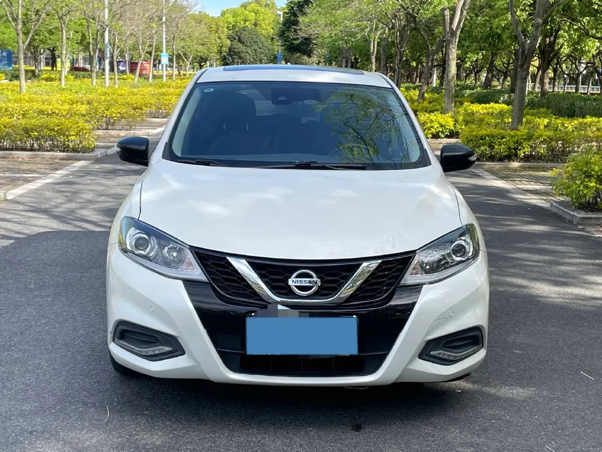 2021 Nissan Tiida 1.6L 122HP L4 CVT,autocango,china used car exporter,china ev exporter,chinese used car exporter,chinese used ev exporter