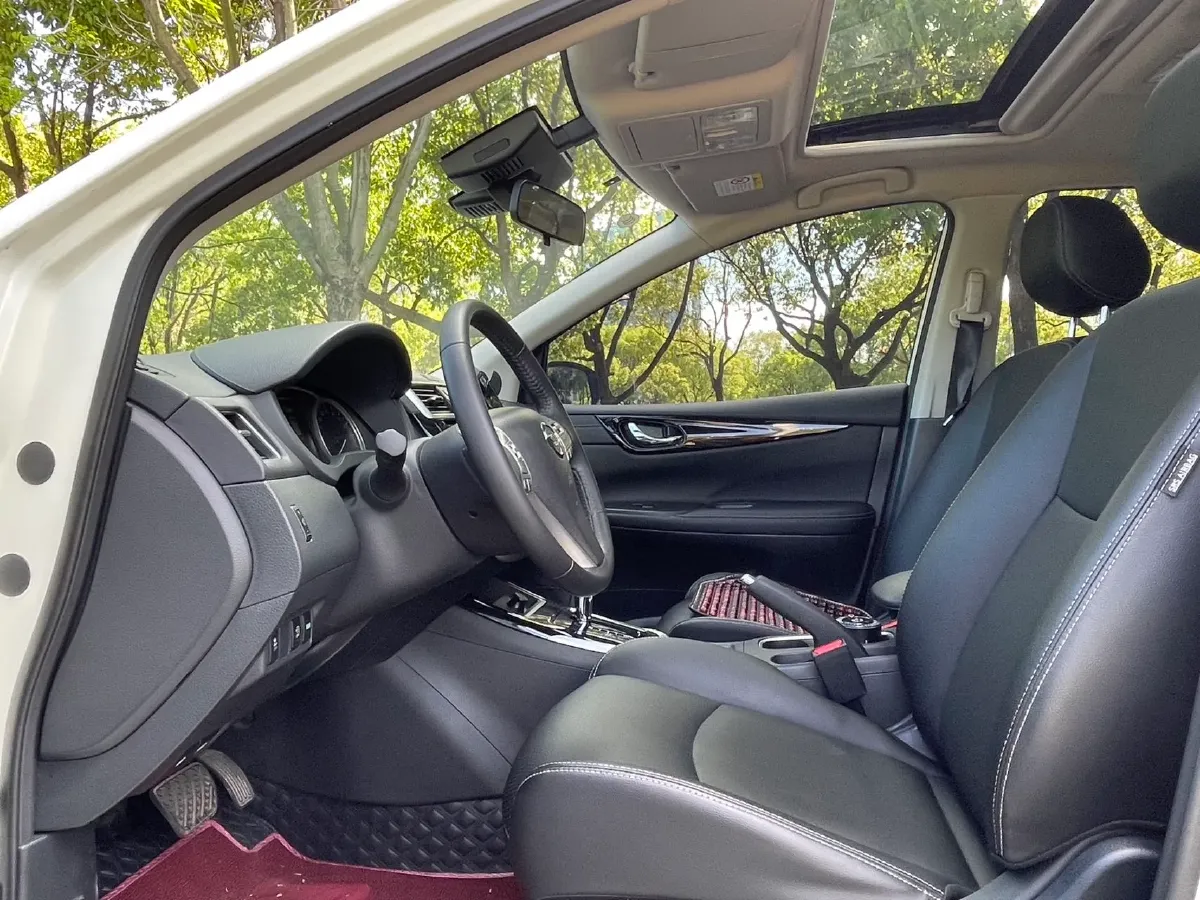 2021 Nissan Tiida 1.6L 122HP L4 CVT,autocango,china used car exporter,china ev exporter,chinese used car exporter,chinese used ev exporter